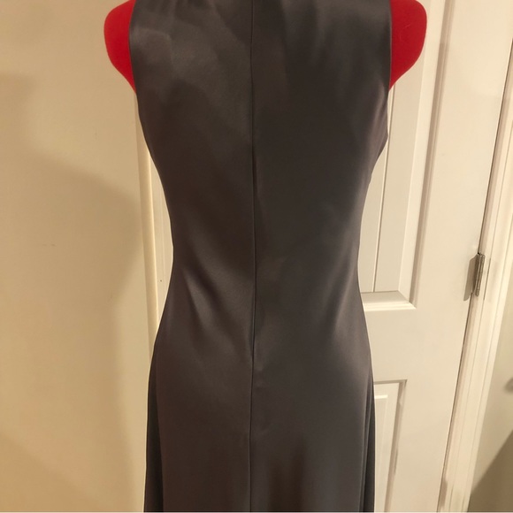 90s Gray Satin V-neck Gown With Floral Sequined Beading - Picture 10 of 11